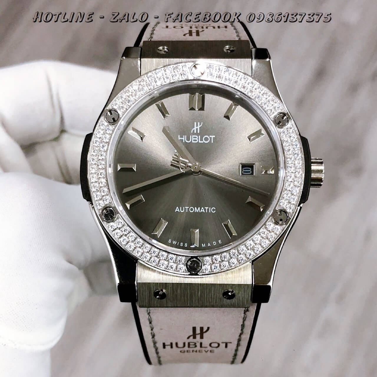 Đồng Hồ Nam Hublot Automatic Da Silicon Xám Đính Đá Silver 42mm