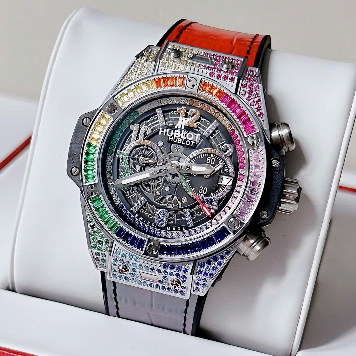 Đồng Hồ Nam Hublot Big Bang Đính Đá Dây Cao Su Bọc Da Vỏ Silver 45mm