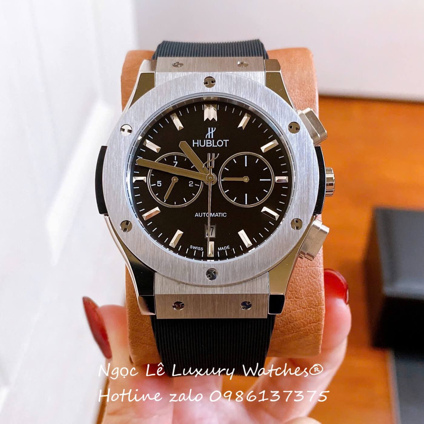Đồng Hồ Nam Hublot Classic Fusion Automatic Dây Cao Su Đen Mặt Đen Vỏ Thép Silver Size 42mm