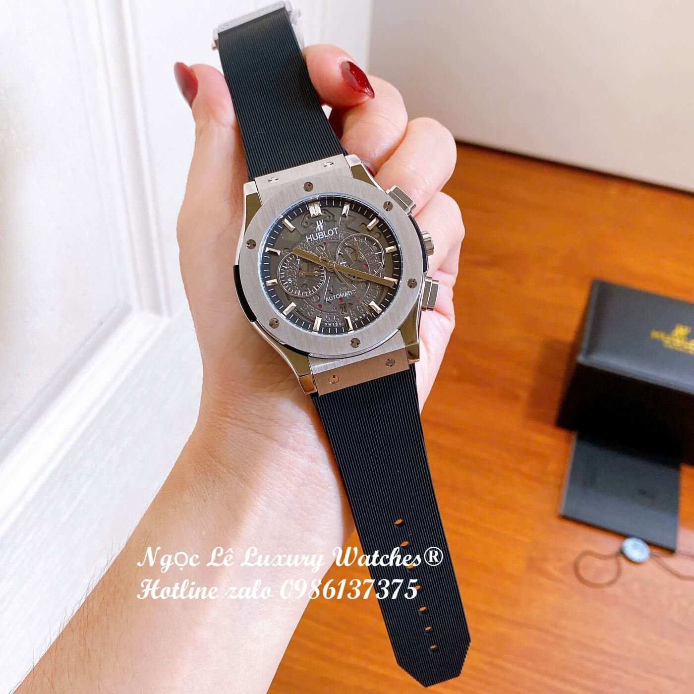 Đồng Hồ Nam Hublot Classic Fusion Automatic Dây Cao Su Đen Mặt Đen Vỏ Thép Bạc Size 42mm