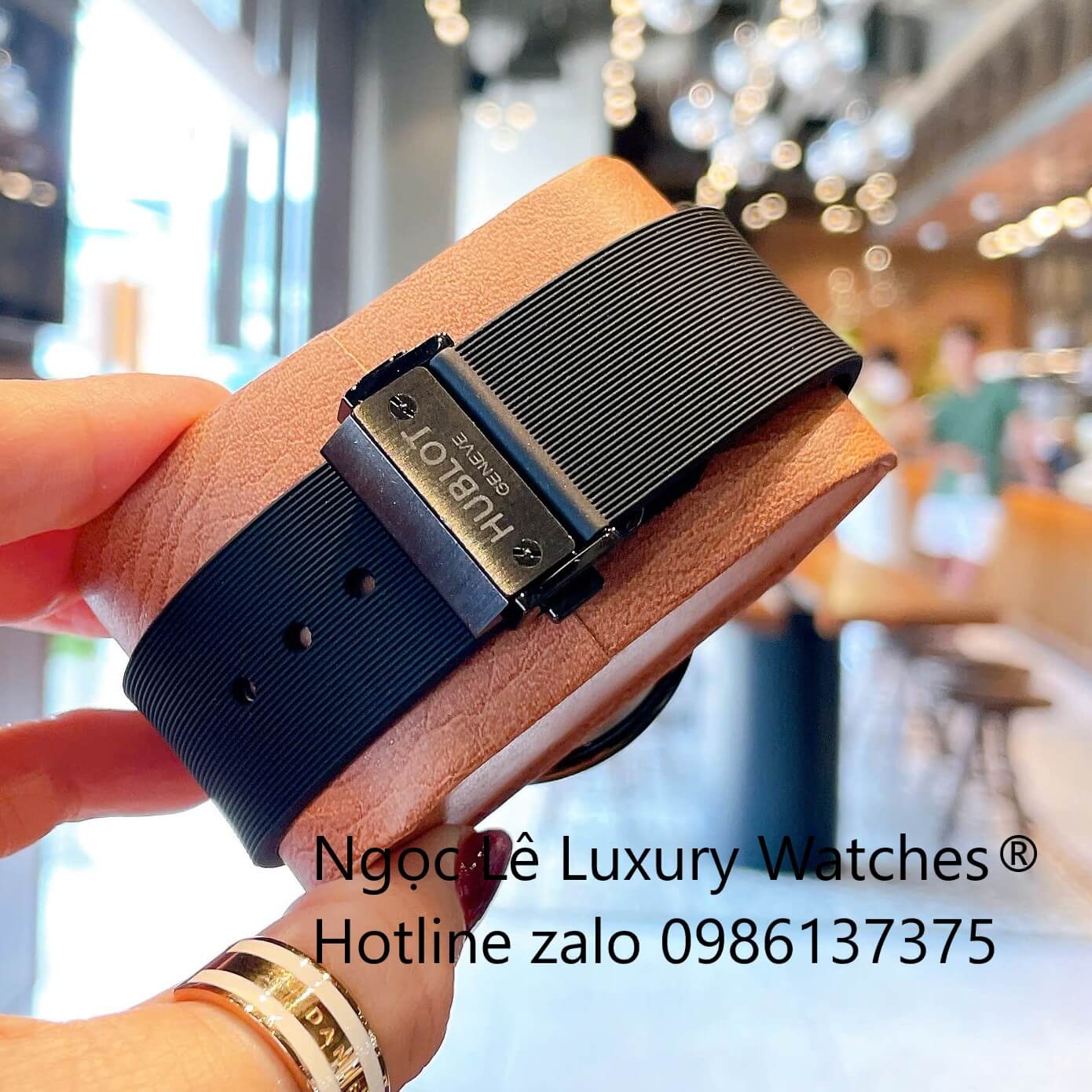 Đồng Hồ Nam Hublot Classic Fusion Automatic Dây Cao Su Đen Vỏ Thép Đen Size 42mm