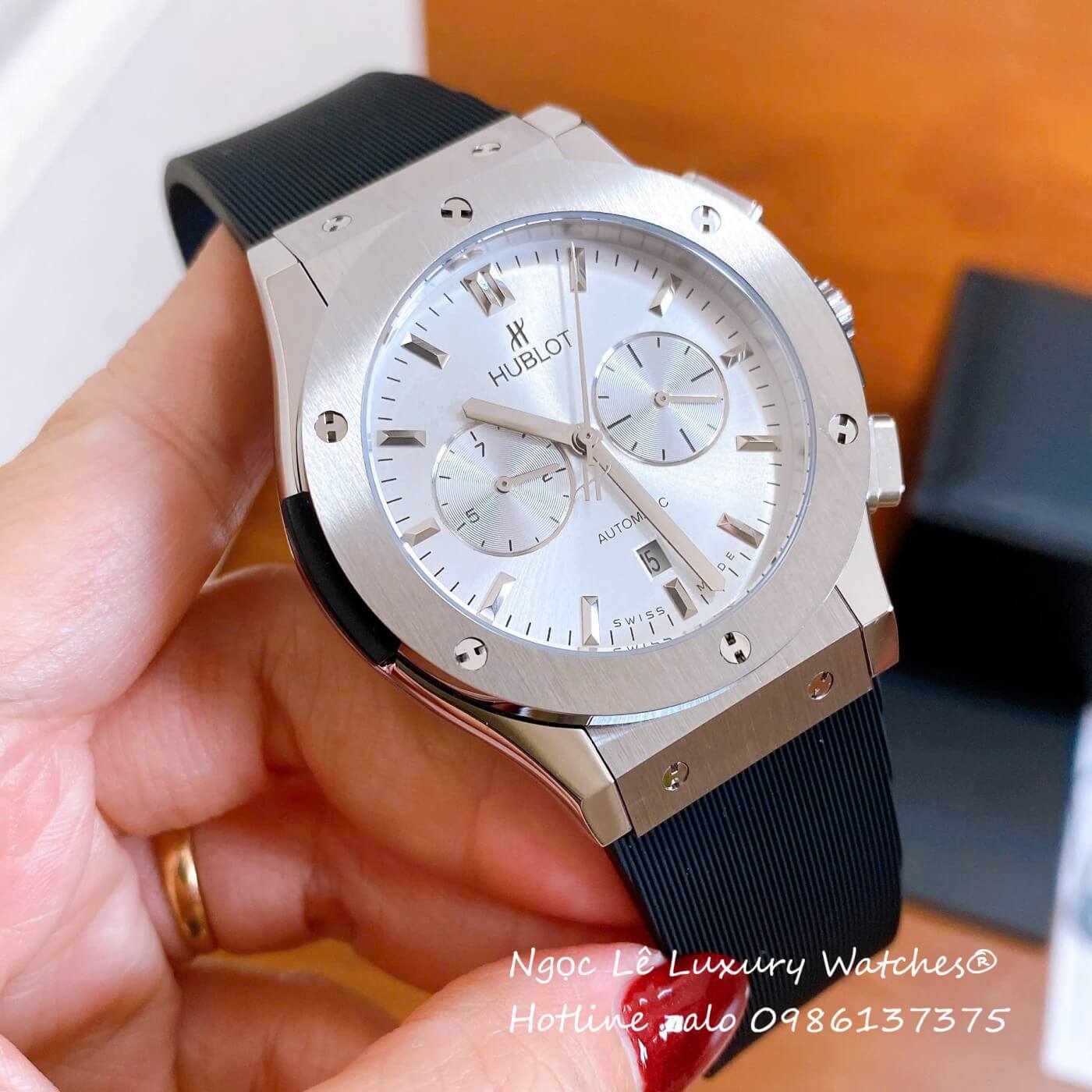 Đồng Hồ Nam Hublot Classic Fusion Automatic Dây Da Đen Vỏ Thép Silver Size 42mm