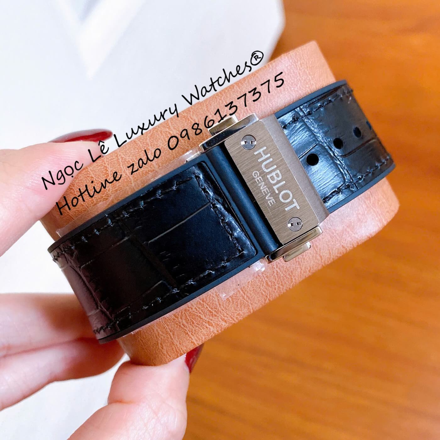 Đồng Hồ Nam Hublot Classic Fusion Automatic Dây Da Đen Vỏ Thép Silver Size 42mm