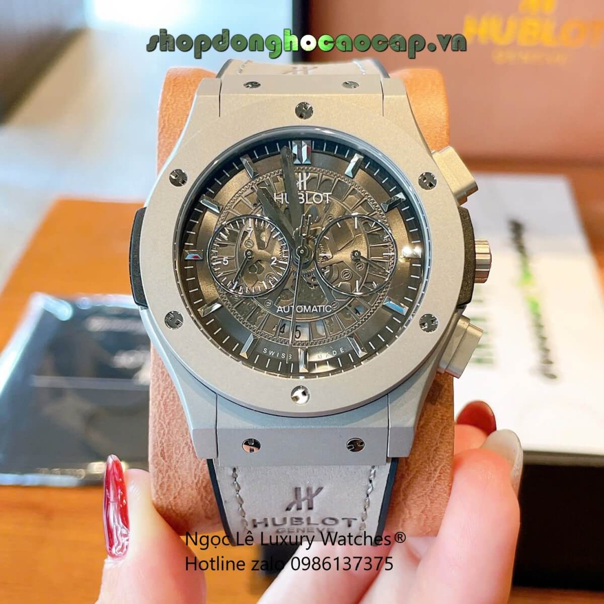 Đồng Hồ Nam Hublot Classic Fusion Automatic Dây Da Xám Vỏ Thép Mờ Silver Size 42mm