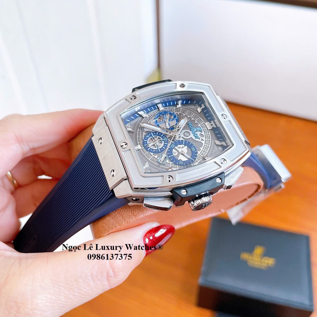 Đồng hồ nam Hublot Spirit Of Big Bang máy tự động dây cao su xanh dương vỏ silver size 42mm
