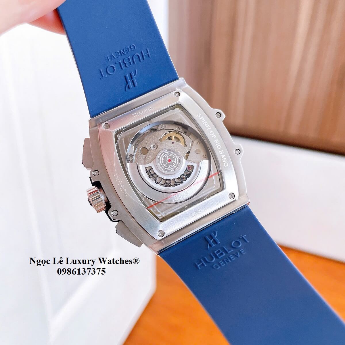 Đồng hồ nam Hublot Spirit Of Big Bang máy tự động dây cao su xanh dương vỏ silver size 42mm