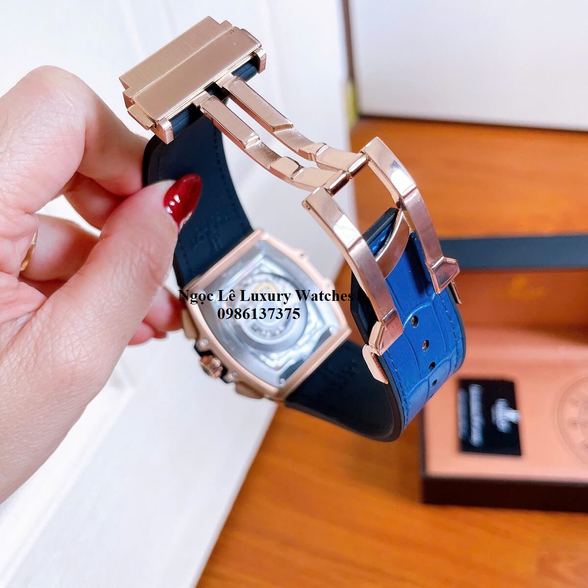 Đồng hồ nam Hublot Spirit Of Big Bang máy tự động dây cao su bọc da xanh dương vỏ vàng hồng size 42mm