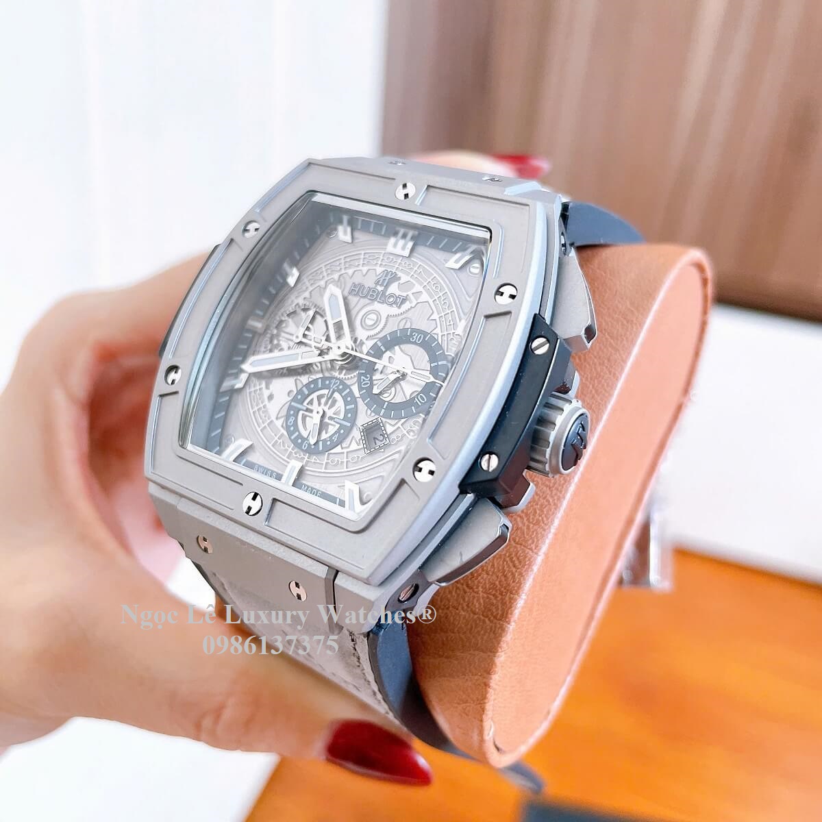 Đồng hồ nam Hublot Spirit Of Big Bang máy tự động dây cao su bọc da xám vỏ silver size 42mm