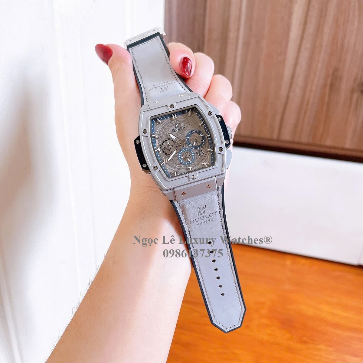 Đồng hồ nam Hublot Spirit Of Big Bang máy tự động dây cao su bọc da xám vỏ silver size 42mm