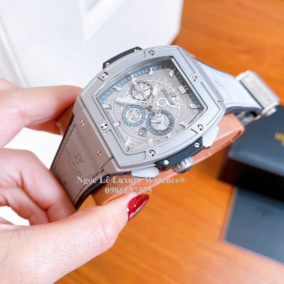 Đồng hồ nam Hublot Spirit Of Big Bang máy tự động dây cao su bọc da xám vỏ silver size 42mm