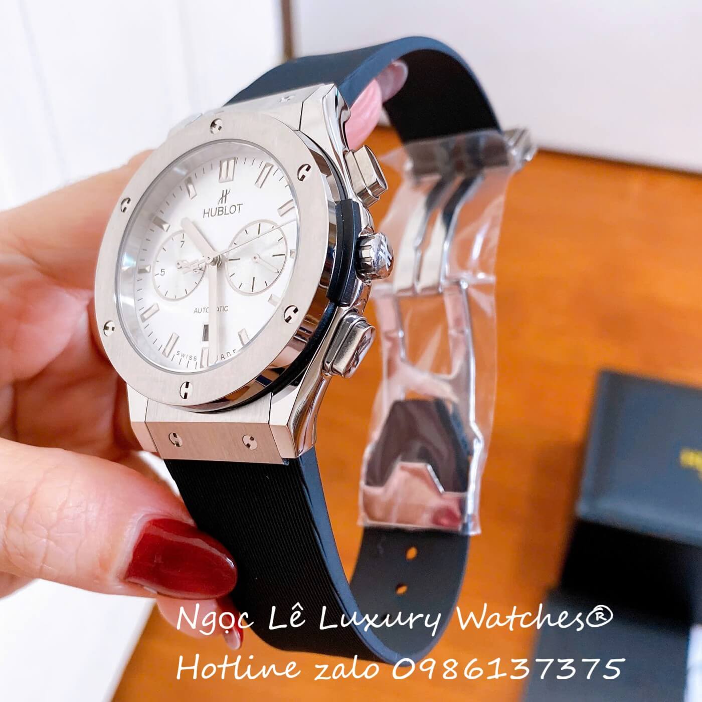 Đồng Hồ Nam Hublot Classic Fusion Automatic Dây Cao Su Đen Mặt Trắng Vỏ Silver Size 42mm