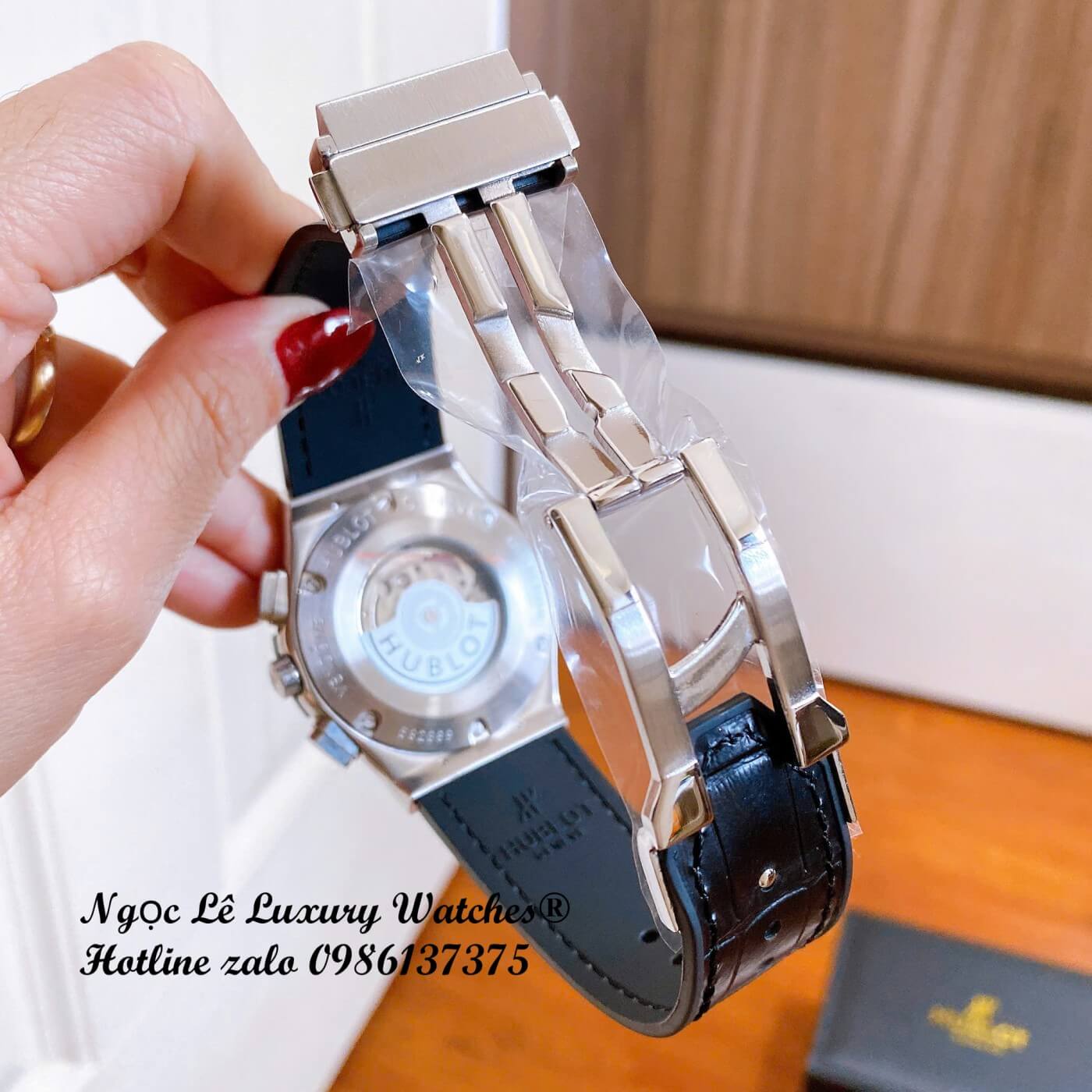 Đồng Hồ Nam Hublot Classic Fusion Automatic Dây Da Đen Mặt Đen Vỏ Thép Silver Size 42mm