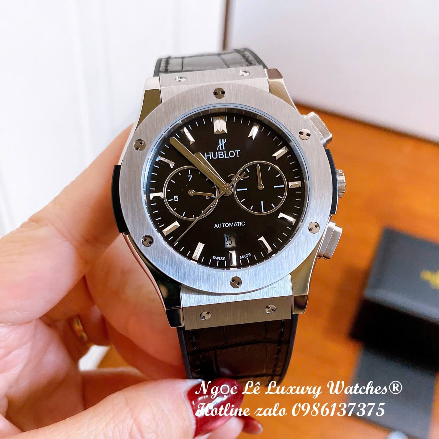 Đồng Hồ Nam Hublot Classic Fusion Automatic Dây Da Đen Mặt Đen Vỏ Thép Silver Size 42mm