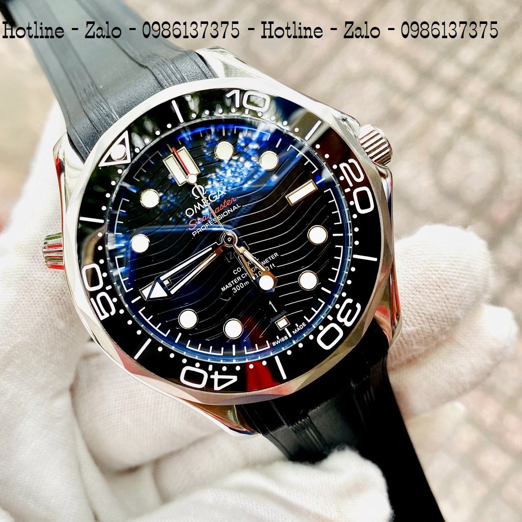 Đồng Hồ Nam Omega Seamaster James Bond 007 Automatic Dây Silicon Đen Mặt Đen 40mm