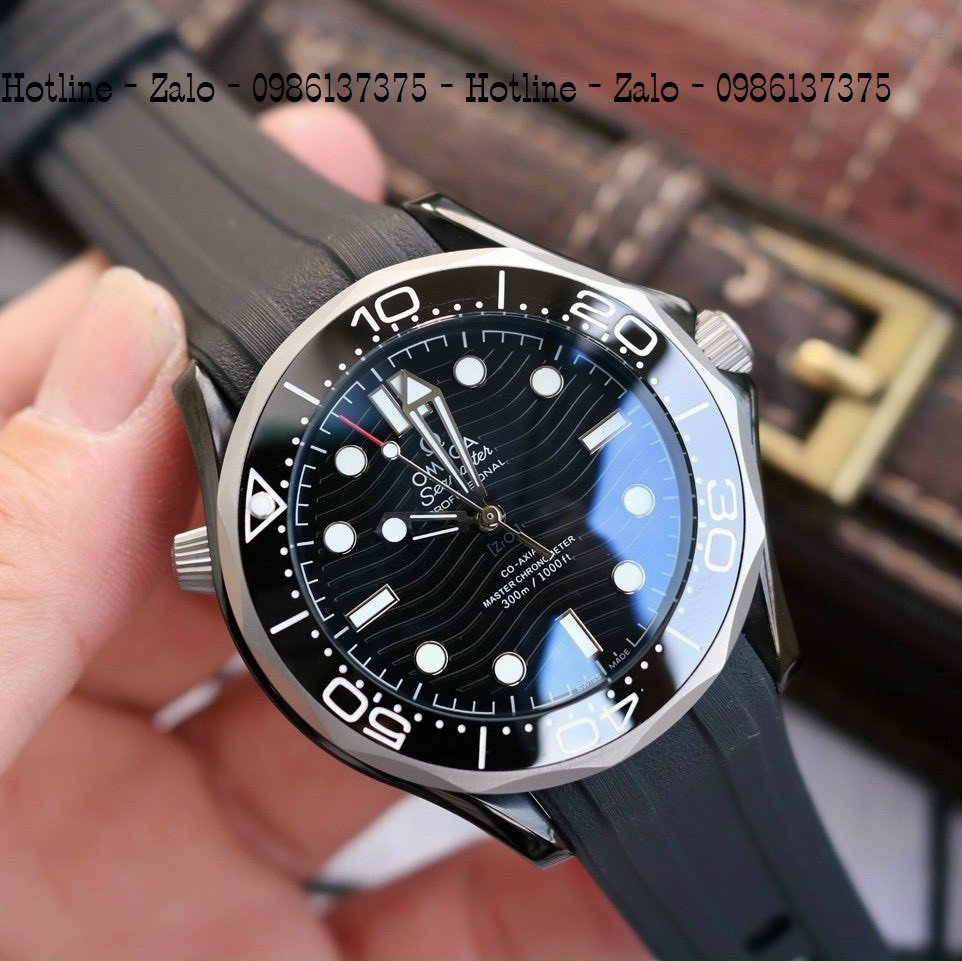 Đồng Hồ Nam OMEGA 007 Automatic Dây Silicon Đen Mặt Đen 40mm