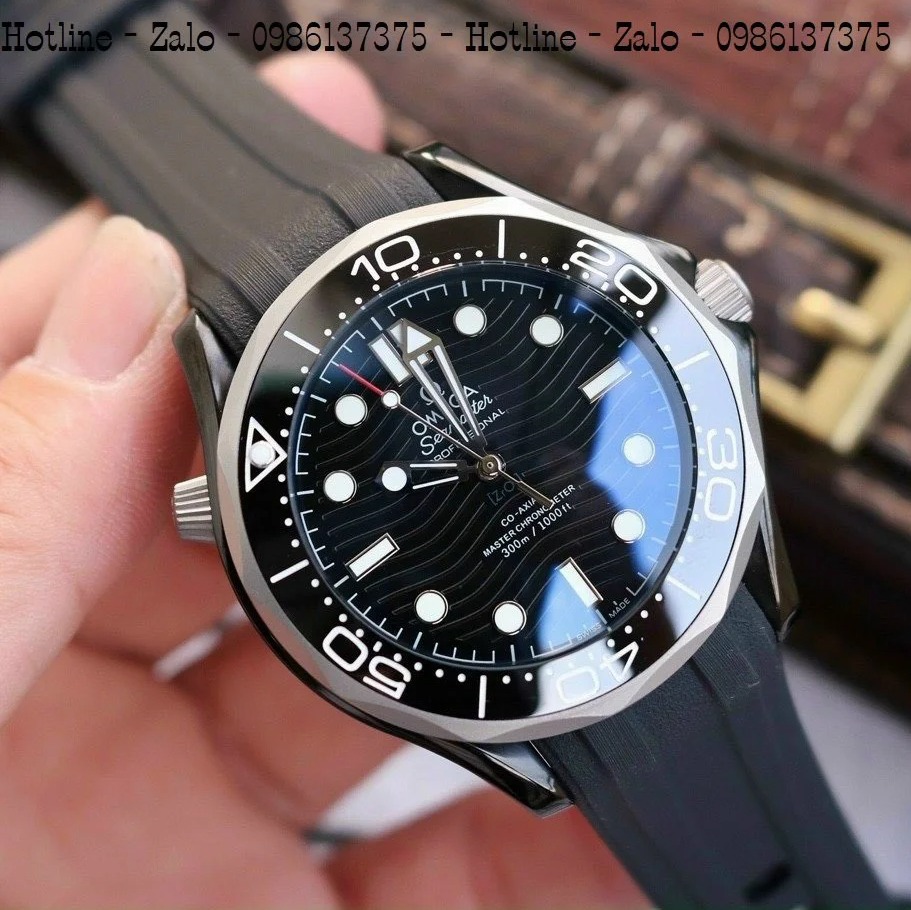 Đồng Hồ Nam OMEGA 007 Automatic Dây Silicon Đen Mặt Đen 40mm