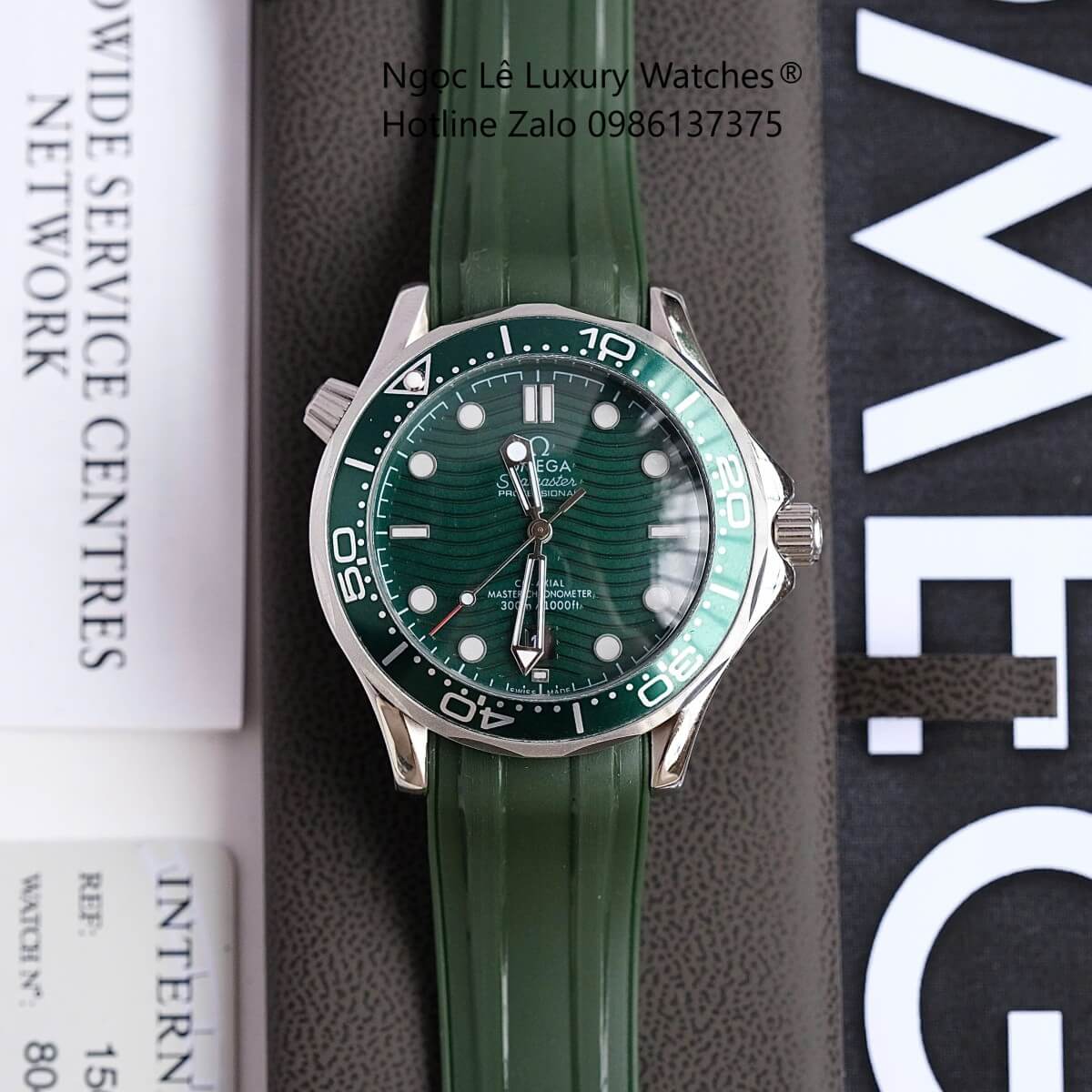 Đồng Hồ Nam Omega Seamaster Diver Automatic Dây Cao Su Đen Size 41mm - Vỏ Bạc Mặt Xanh Rêu