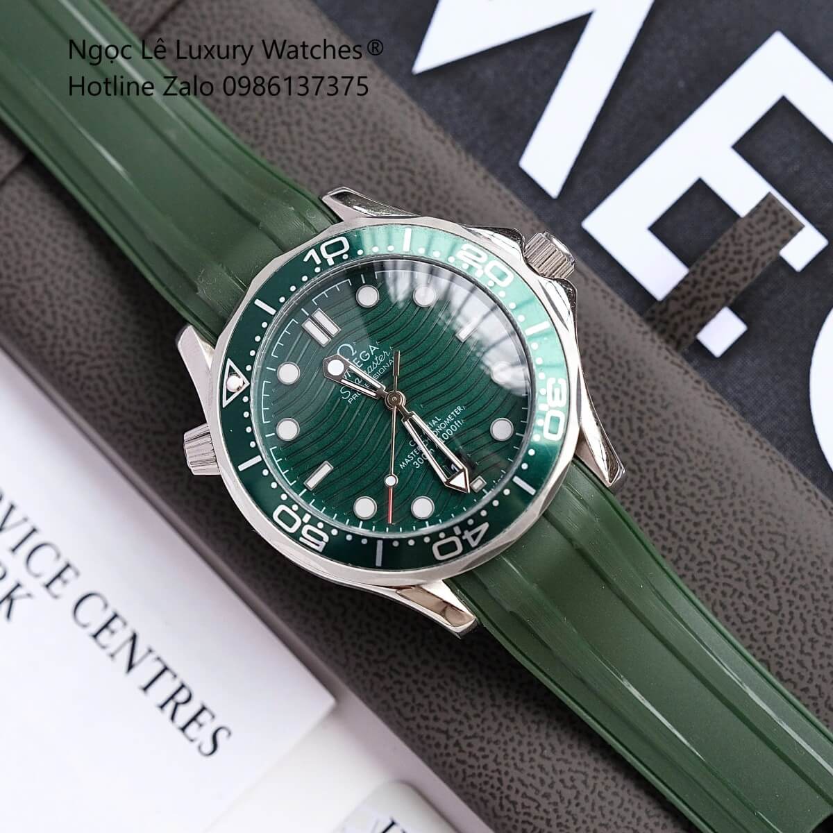 Đồng Hồ Nam Omega Seamaster Diver Automatic Dây Cao Su Đen Size 41mm - Vỏ Bạc Mặt Xanh Rêu