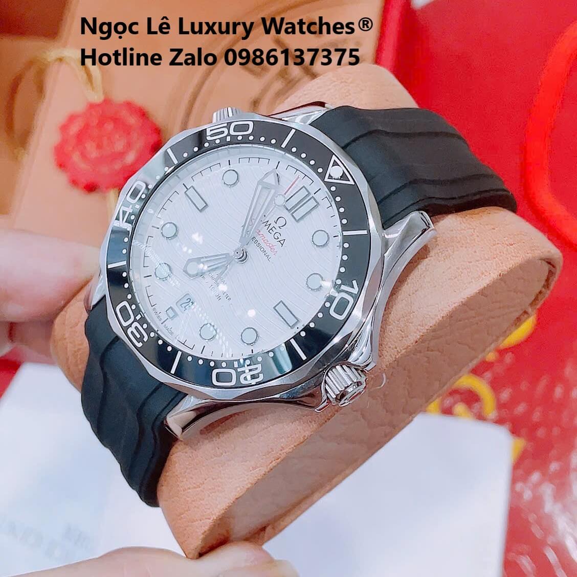 Đồng Hồ Nam Omega Seamaster Diver Automatic Dây Cao Su Đen Size 41mm - Vỏ Bạc Mặt Trắng Viền Đen