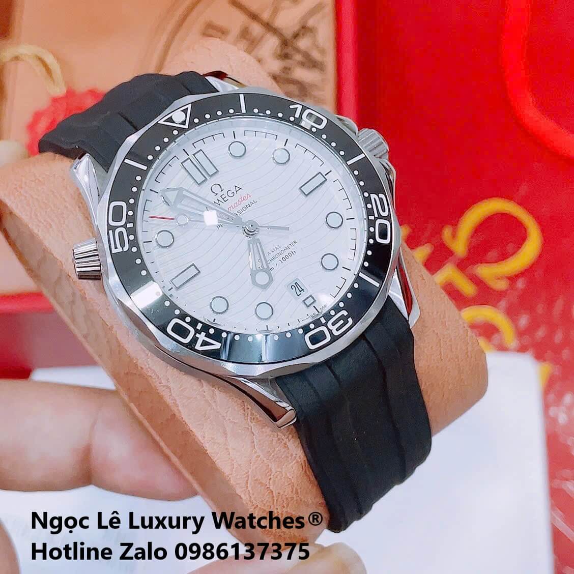 Đồng Hồ Nam Omega Seamaster Diver Automatic Dây Cao Su Đen Size 41mm - Vỏ Bạc Mặt Trắng Viền Đen