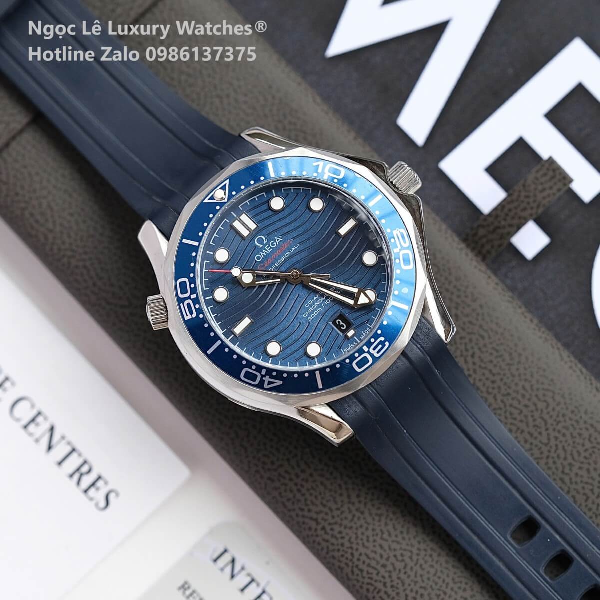 Đồng Hồ Nam Omega Seamaster Diver Automatic Dây Cao Su Xanh Size 41mm - Vỏ Bạc Mặt Xanh