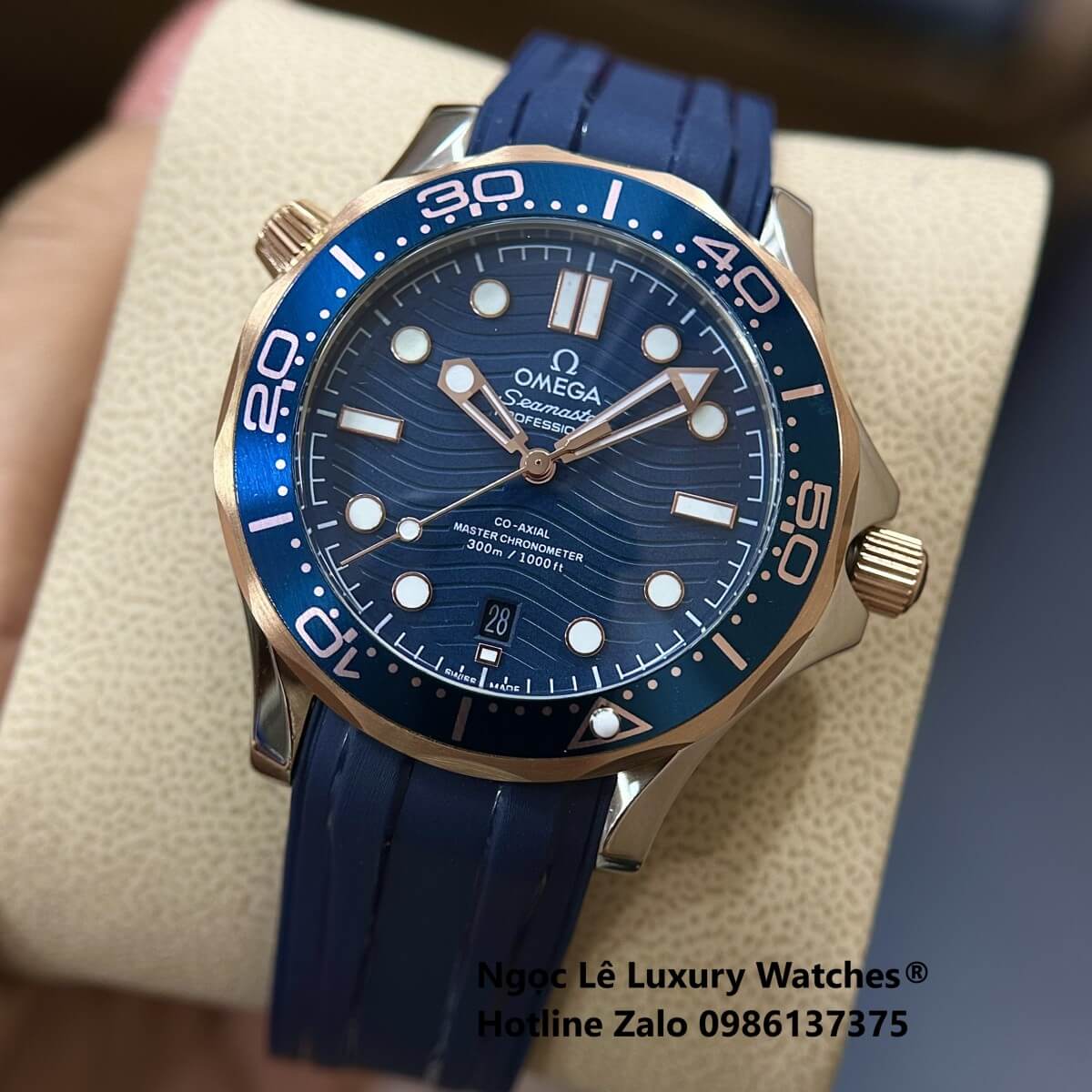 Đồng Hồ Nam Omega Seamaster Diver Automatic Dây Cao Su Xanh Size 41mm - Vỏ Demi Rose Mặt Xanh