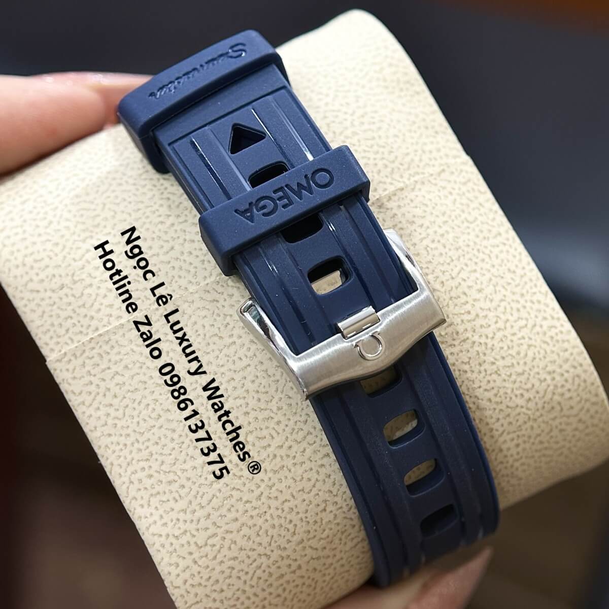 Đồng Hồ Nam Omega Seamaster Diver Automatic Dây Cao Su Xanh Size 41mm - Vỏ Demi Vàng Mặt Xanh