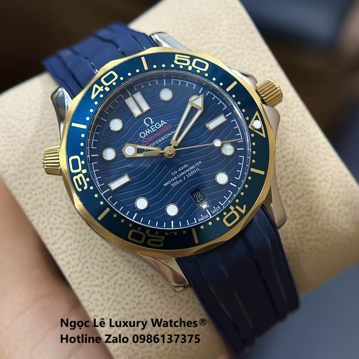 Đồng Hồ Nam Omega Seamaster Diver Automatic Dây Cao Su Xanh Size 41mm - Vỏ Demi Vàng Mặt Xanh