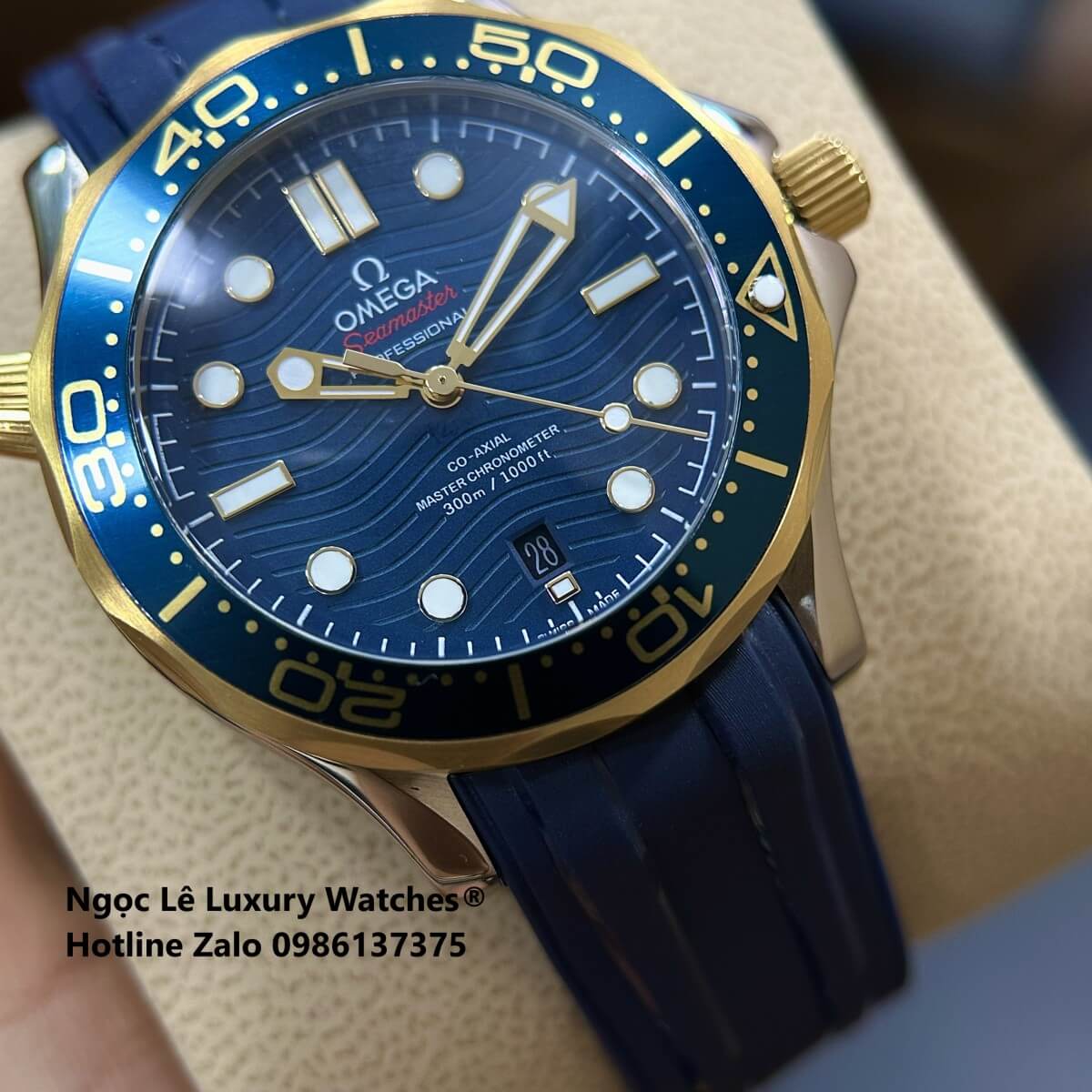 Đồng Hồ Nam Omega Seamaster Diver Automatic Dây Cao Su Xanh Size 41mm - Vỏ Demi Vàng Mặt Xanh