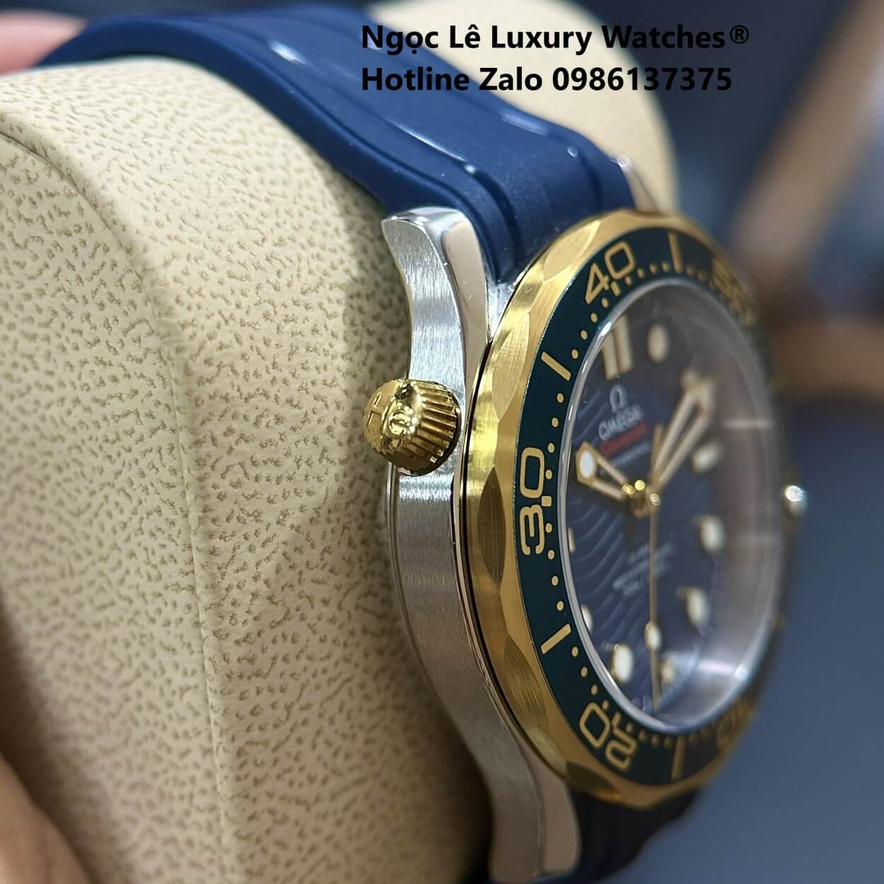 Đồng Hồ Nam Omega Seamaster Diver Automatic Dây Cao Su Xanh Size 41mm - Vỏ Demi Vàng Mặt Xanh