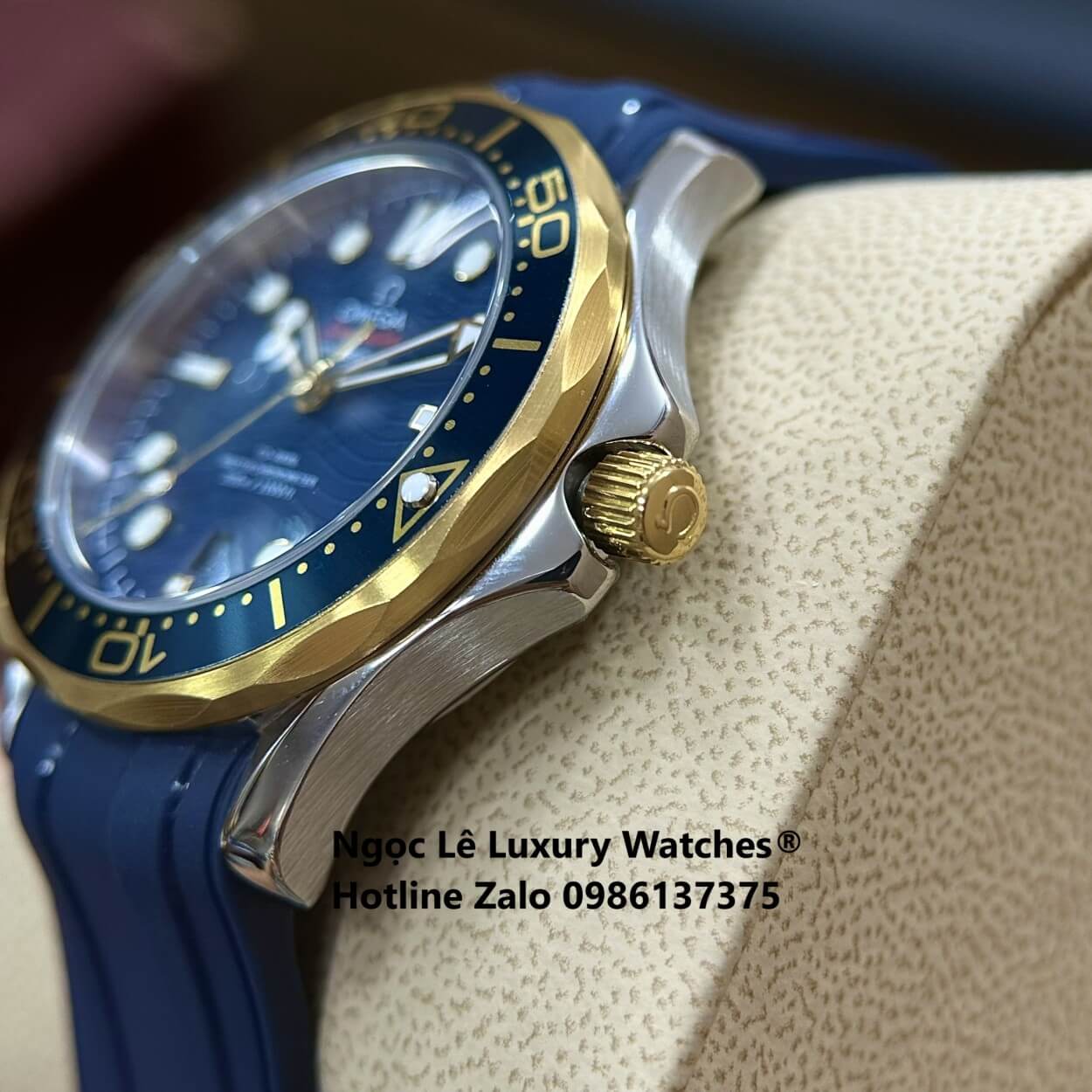 Đồng Hồ Nam Omega Seamaster Diver Automatic Dây Cao Su Xanh Size 41mm - Vỏ Demi Vàng Mặt Xanh