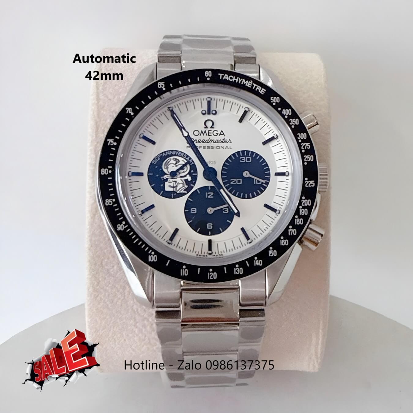 Đồng Hồ Omega Speedmaster Snoopy Automatic Dây Thép Silver Mặt Trắng Viền Đen Size 42mm