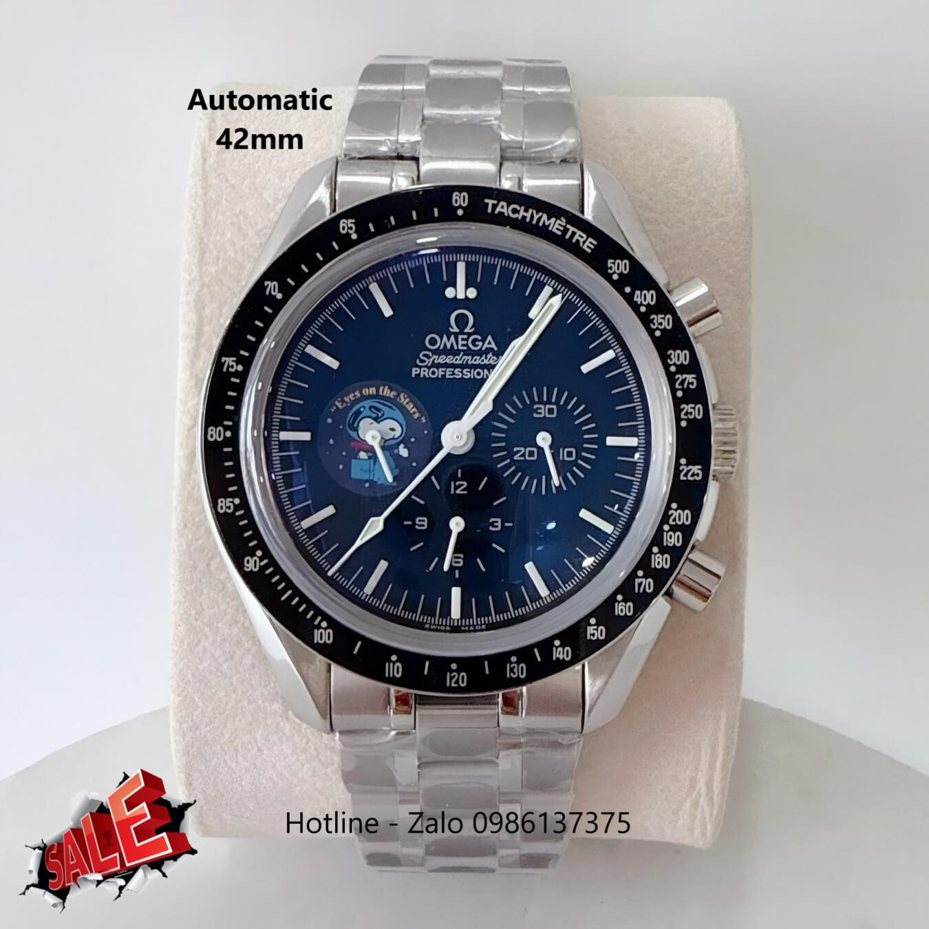 Đồng Hồ Omega Speedmaster Snoopy Automatic Dây Thép Silver Mặt Xanh Viền Đen Size 42mm