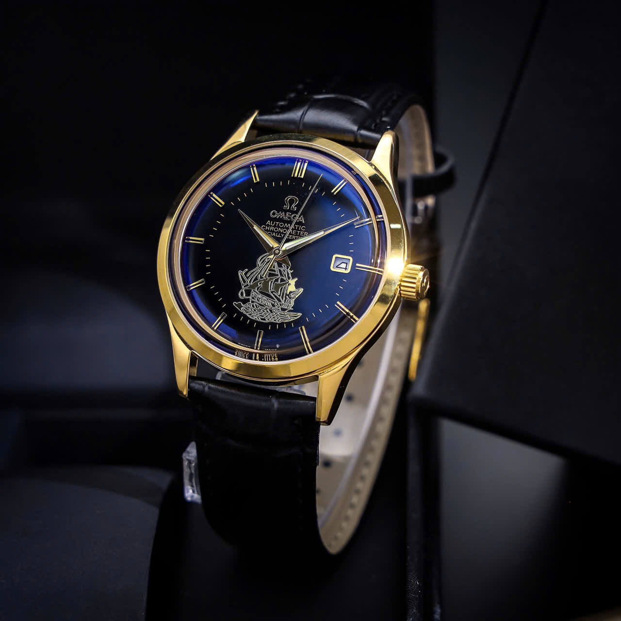Đồng Hồ Nam Omega Thuyền Buồm Tự Động Dây Da Đen Vỏ Gold Size 40mm