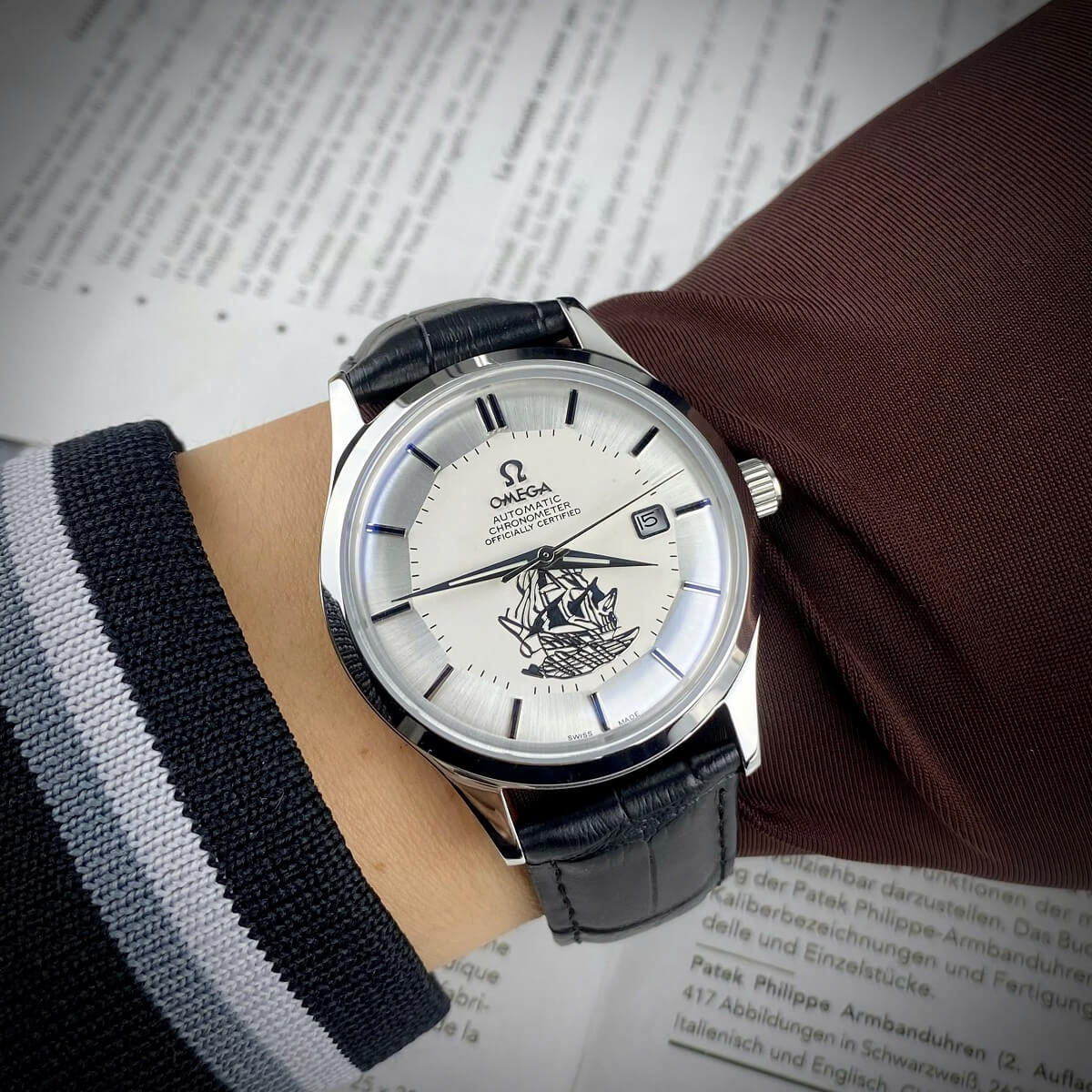 Đồng Hồ Nam Omega Thuyền Buồm Tự Động Dây Da Đen Vỏ Silver Size 40mm