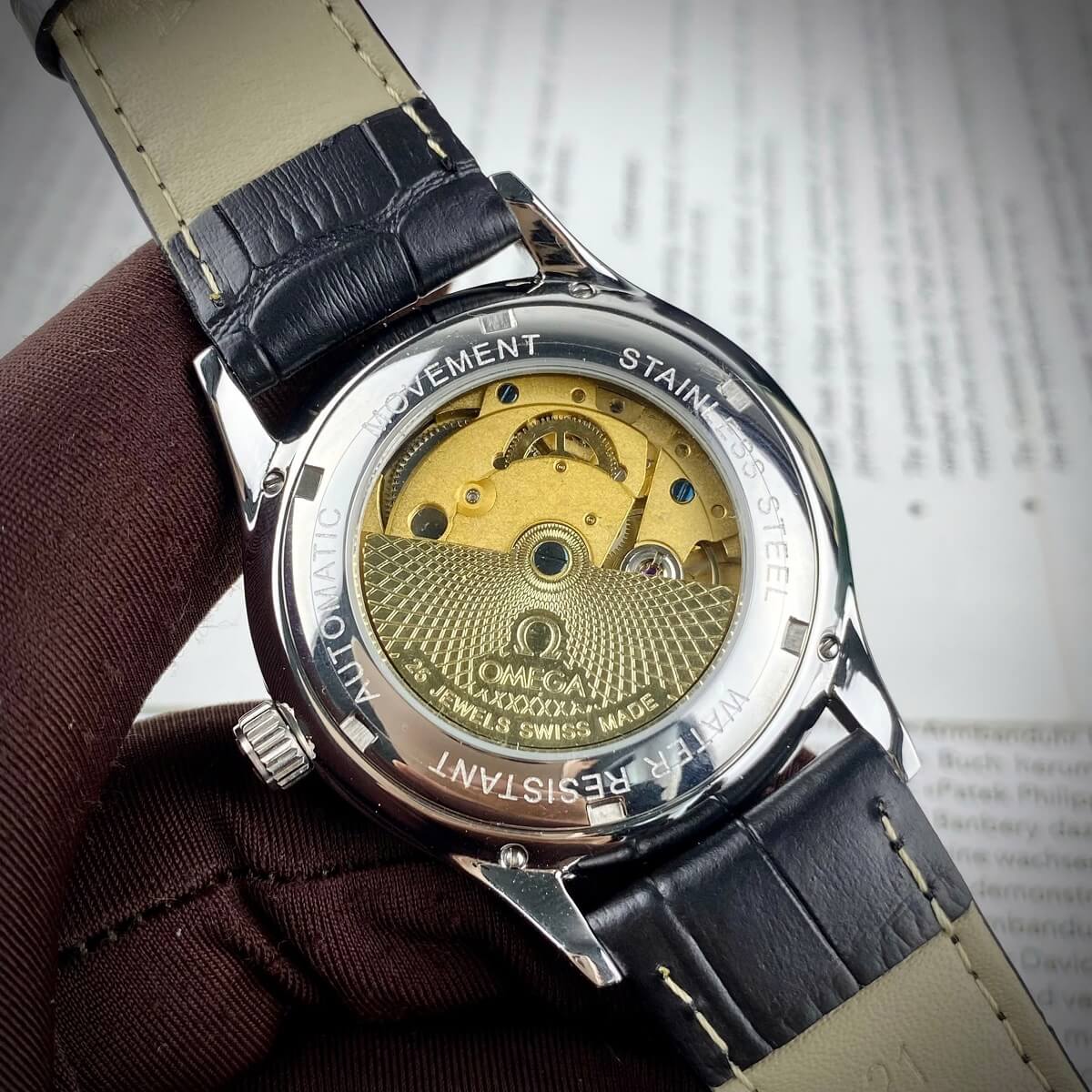 Đồng Hồ Nam Omega Thuyền Buồm Tự Động Dây Da Đen Vỏ Silver Size 40mm