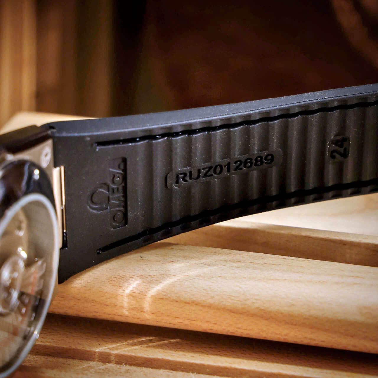 Đồng Hồ Nam Omega Constellation Tự Động Dây Cao Su Bọc Da Đen Vỏ Silver Size 40mm