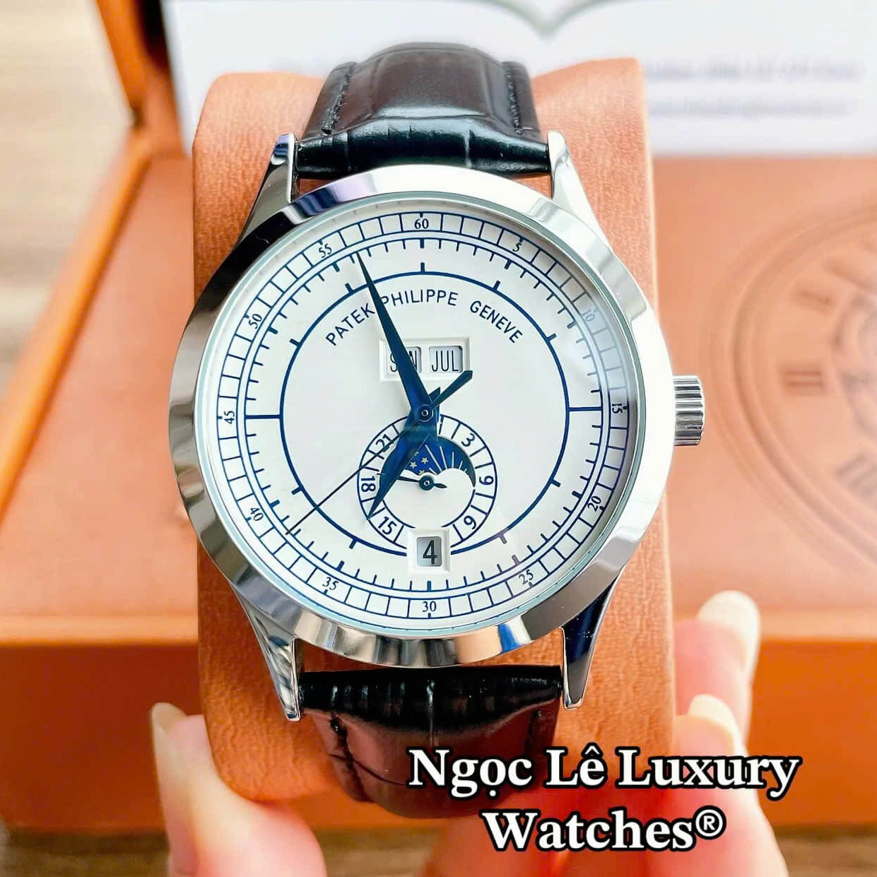 Đồng Hồ Nam Patek Philippe Complications Tự Động Dây Da Đen Mặt Trắng Vỏ Bạc Size 40mm