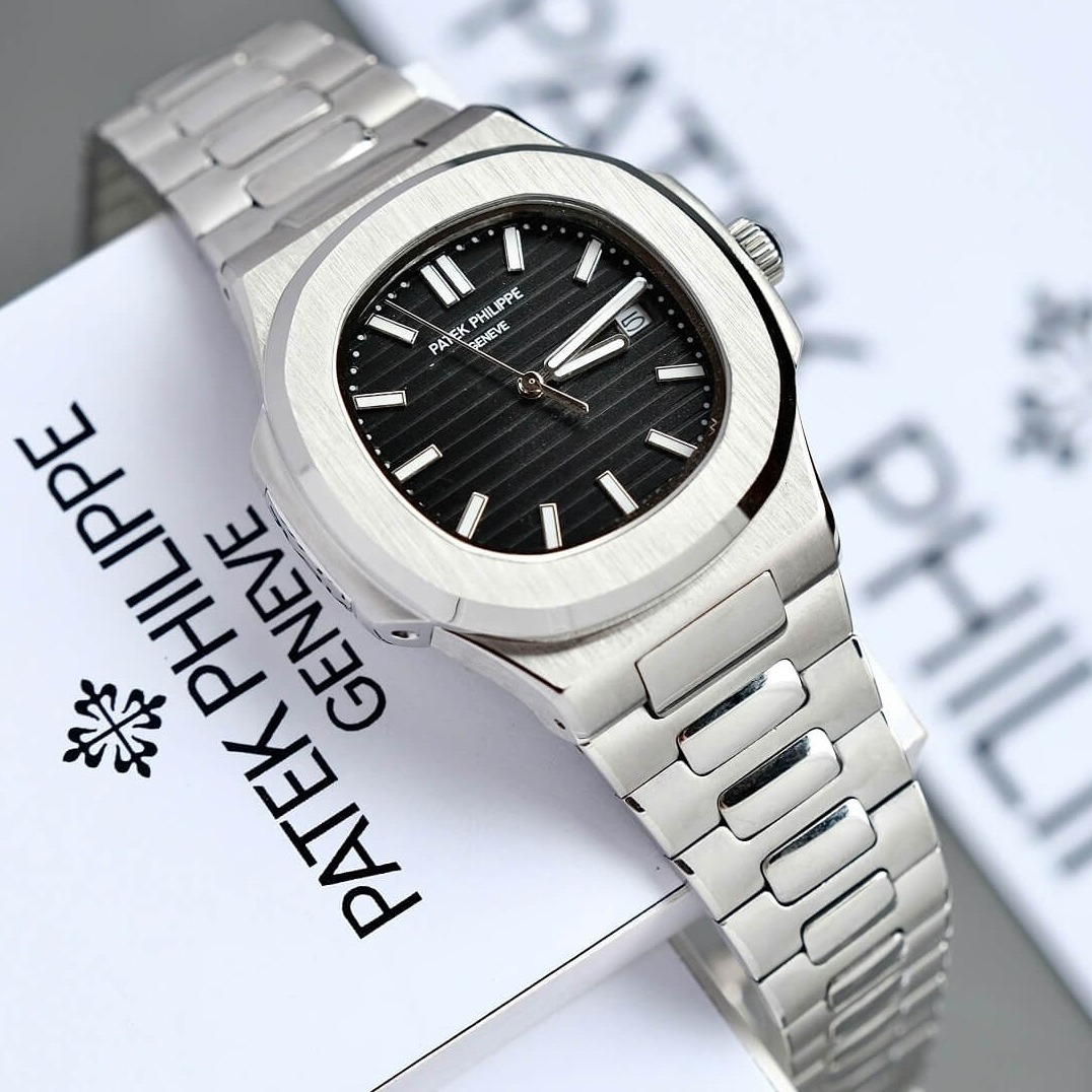 Đồng Hồ Nam Patek Philippe Nautilus 5711 Máy Tự Động Dây Bạc Mặt Đen Size 40mm