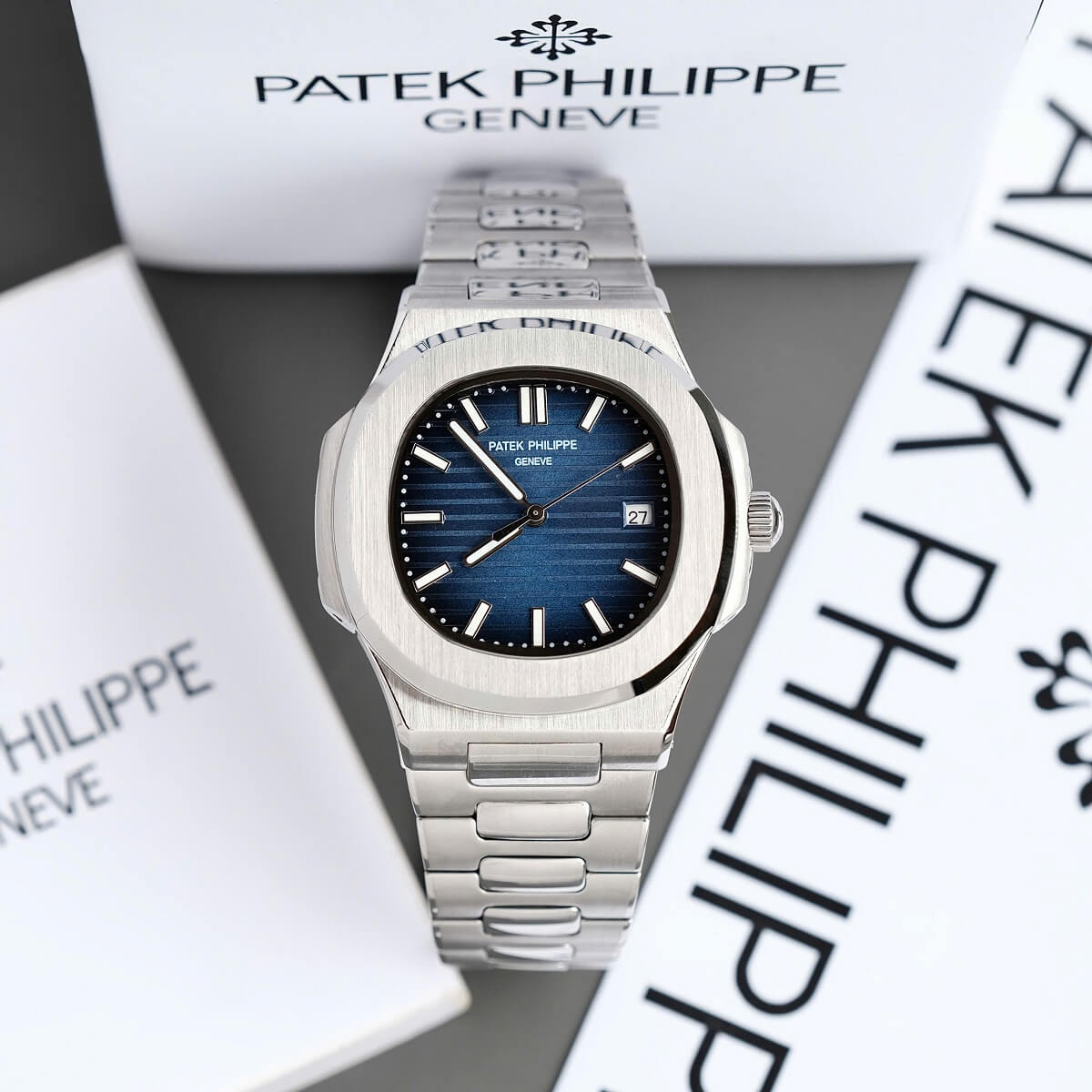 Đồng Hồ Nam Patek Philippe Nautilus 5711 Máy Tự Động Dây Bạc Mặt Xanh Dương Size 40mm