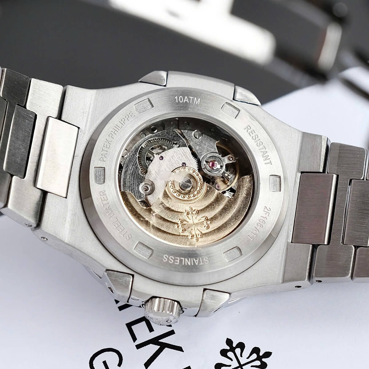 Đồng Hồ Nam Patek Philippe Nautilus 5711 Đính Đá Máy Tự Động Dây Silver Mặt Xanh Lá Size 40mm