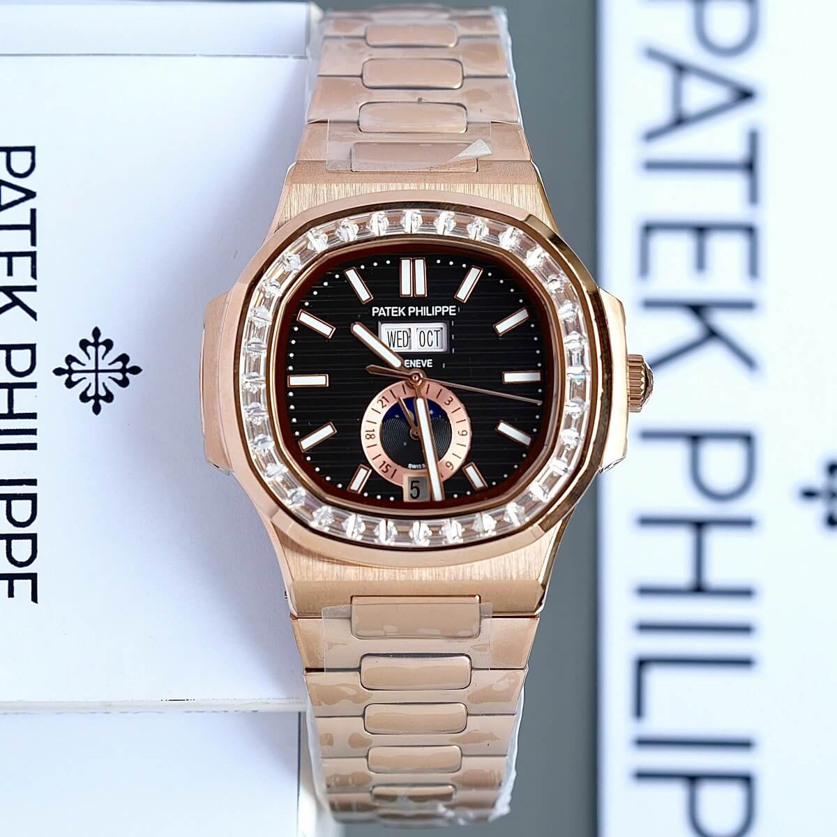 Đồng Hồ Nam Patek Philippe Nautilus 5726 Đính Đá Máy Tự Động Dây Rose Mặt Đen Size 40mm