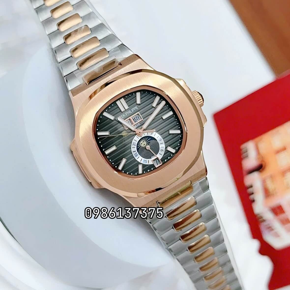 Đồng Hồ Nam Patek Philippe Nautilus 5726 Tự Động Mặt Xám Kim Loại Demi Vàng Hồng Size 40mm
