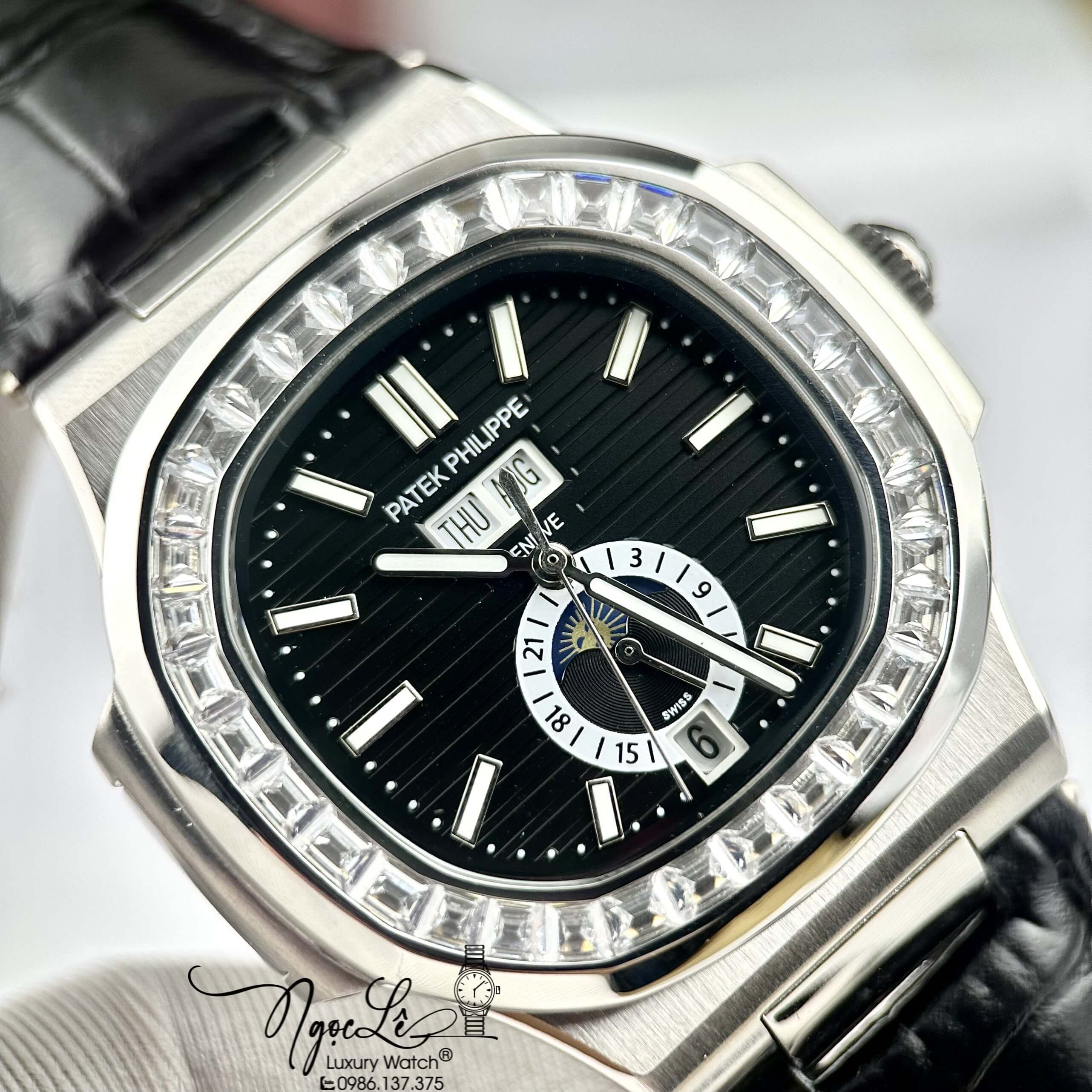 Đồng Hồ Nam Patek Philippe Nautilus Tự Động Dây Da Đen Mặt Đen Đính Đá Silver Size 40mm