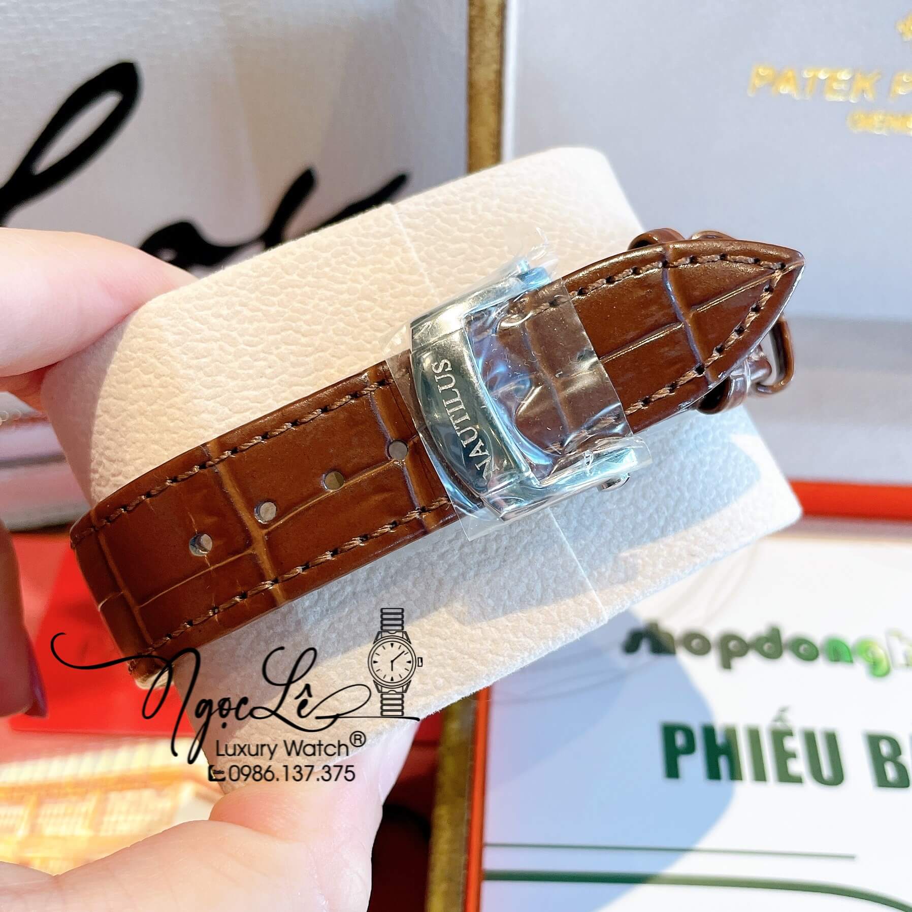 Đồng Hồ Nam Patek Philippe Nautilus Tự Động Dây Da Nâu Mặt Ombre Nâu Đính Đá Size 40mm