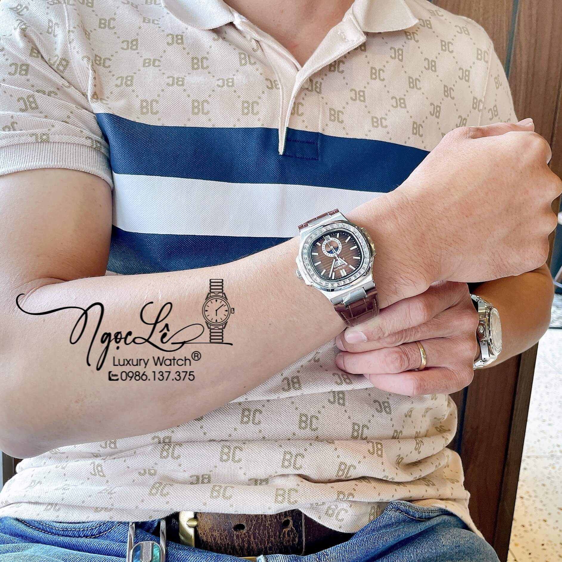 Đồng Hồ Nam Patek Philippe Nautilus Tự Động Dây Da Nâu Mặt Ombre Nâu Đính Đá Size 40mm