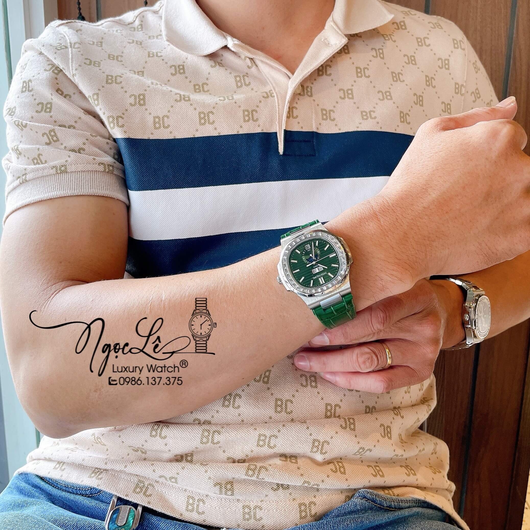 Đồng Hồ Nam Patek Philippe Nautilus Tự Động Dây Da Xanh Lá Mặt Xanh Đính Đá Size 40mm