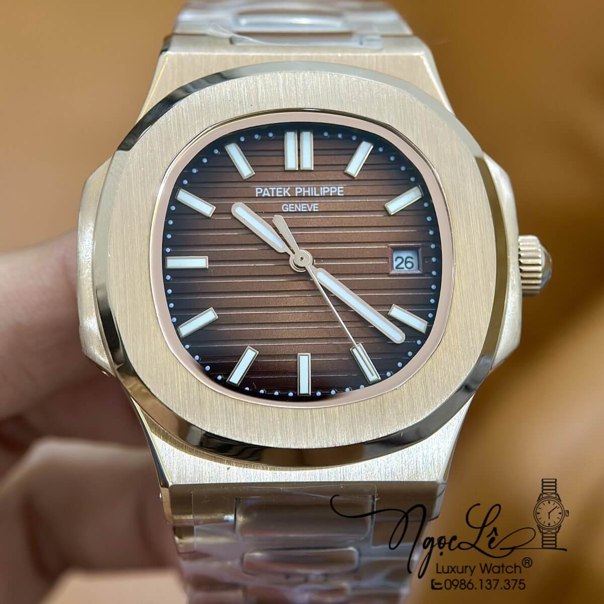 Đồng Hồ Nam Patek Philippe Nautilus Tự Động Dây Kim Loại Rose Mặt Nâu Size 40mm