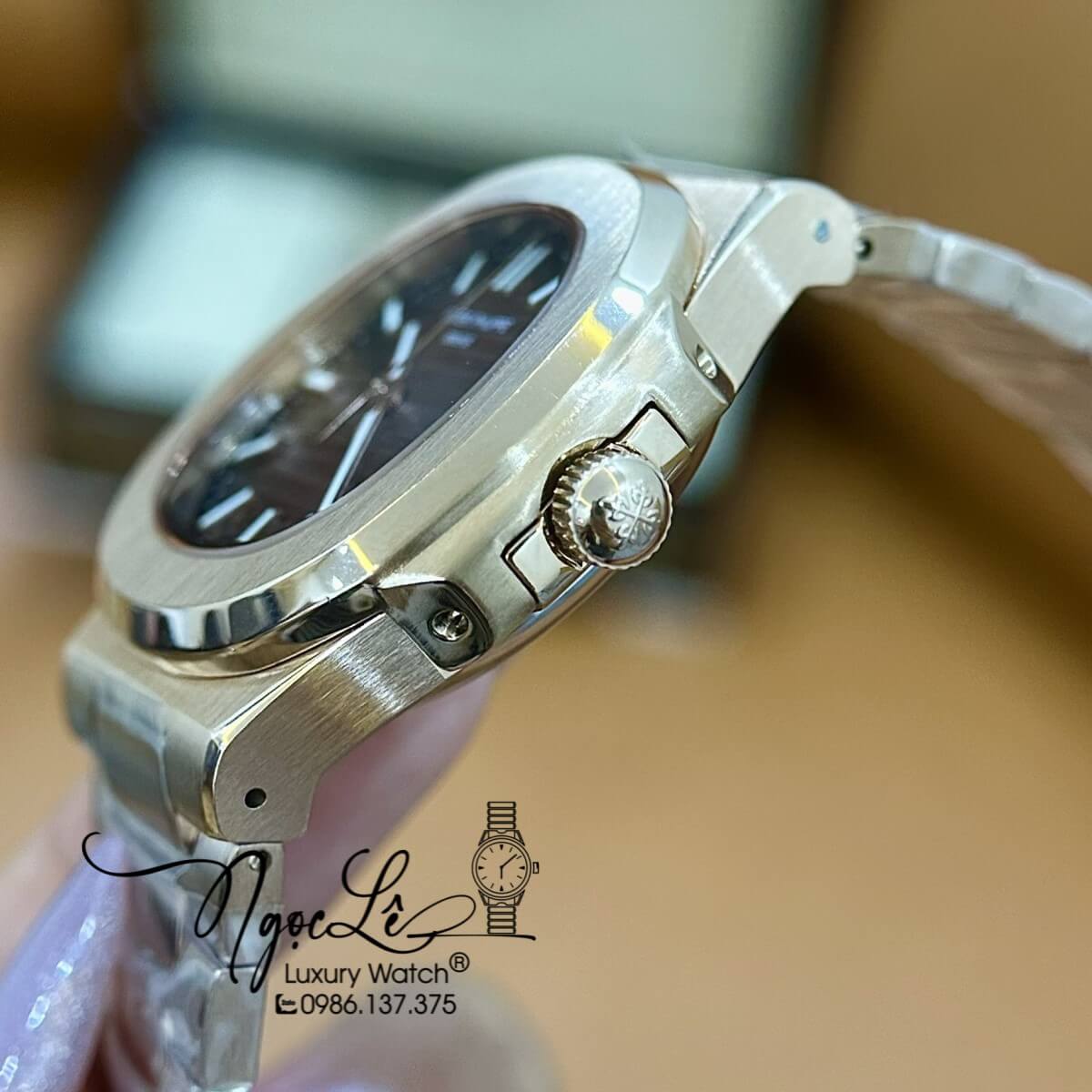 Đồng Hồ Nam Patek Philippe Nautilus Tự Động Dây Kim Loại Rose Mặt Nâu Size 40mm