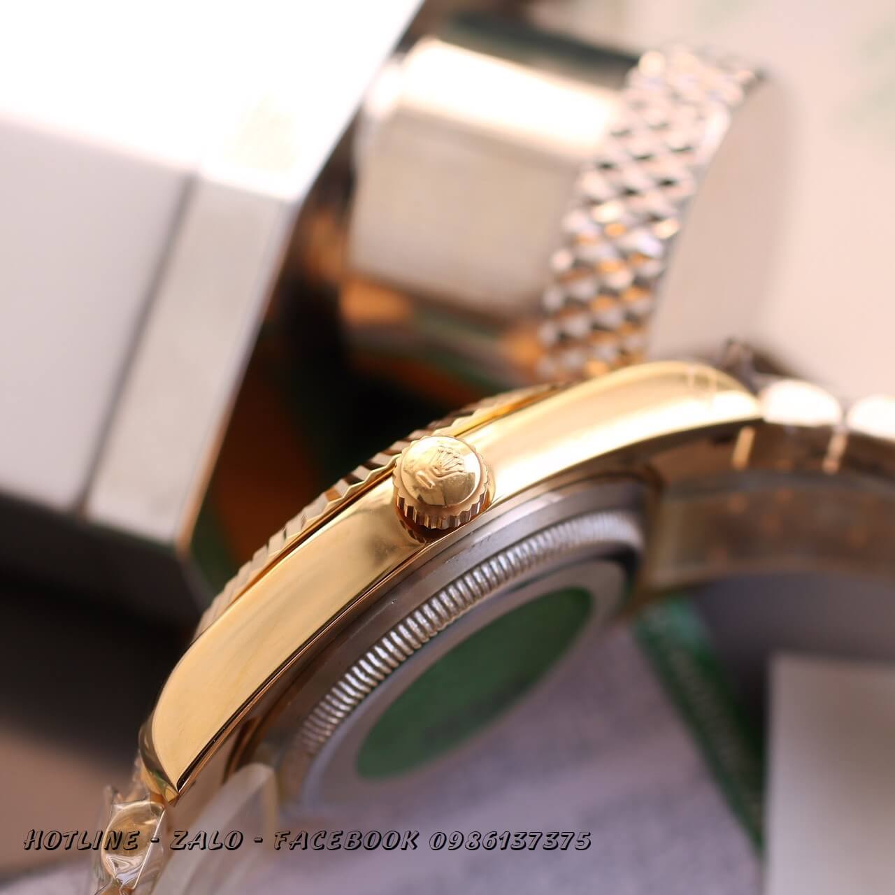 Đồng Hồ Rolex Nữ Demi Vàng Mặt Xanh Ngọc Máy Pin 32mm